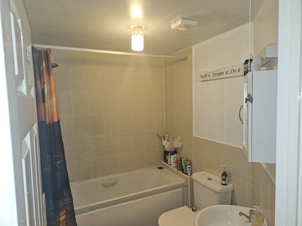 Laurel Gardens, Greenham Sovereign Sovereign Living